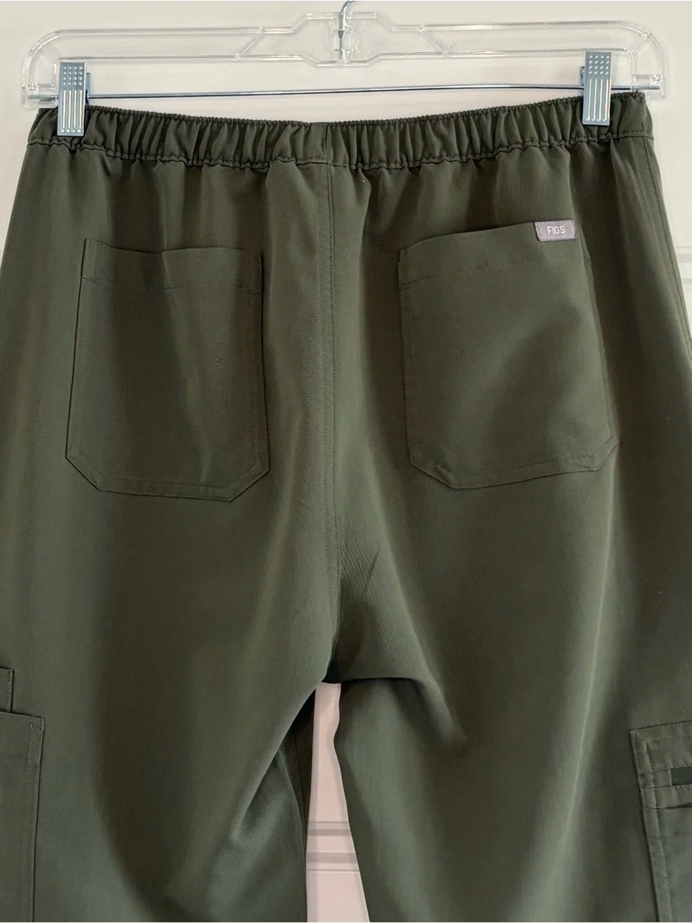 FIGS Technical Collection Cairo Cargo Scrub Pants Army Green Size Large Tall
